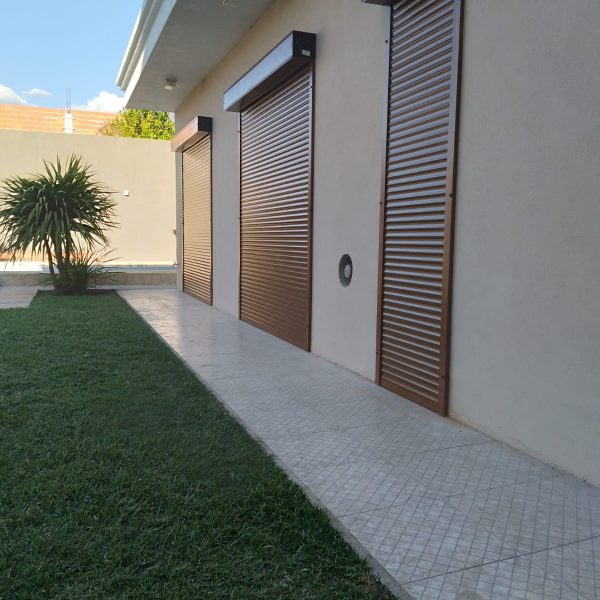 1 persiana de exterior